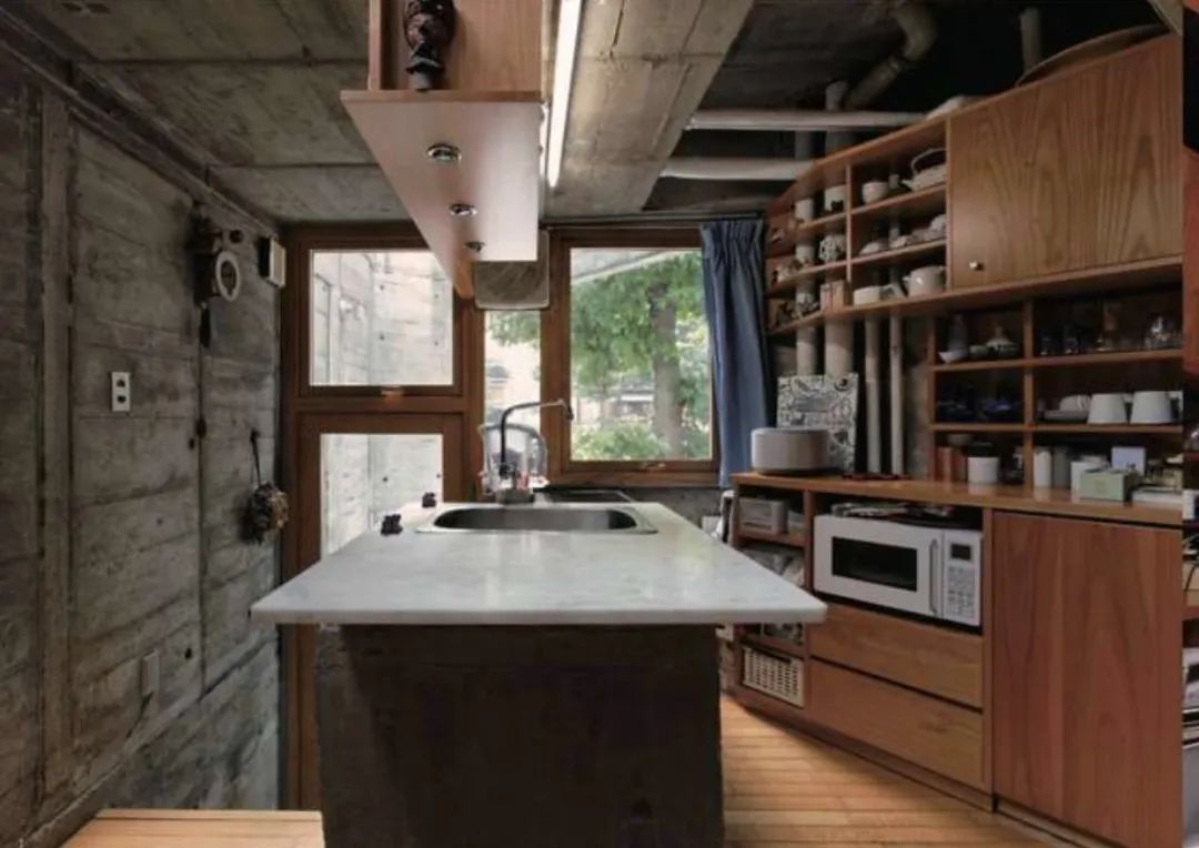 廚房中島 日本東京私人住宅塔之家 Japan Tokyo Tower House／東孝光 Takamitsu Azuma