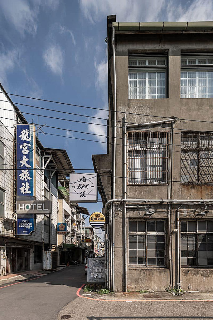 復興工廠1962位於台中市舊火車站後方,復興路四段的巷弄