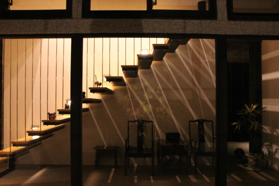 樓梯空間，新竹私人住宅 山居·三居／上滕聯合建築師事務所