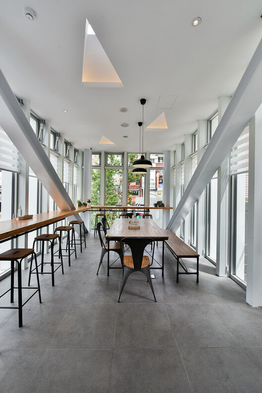 背包旅館 台中希堤微旅／張景堯建築師事務所+大埕設計