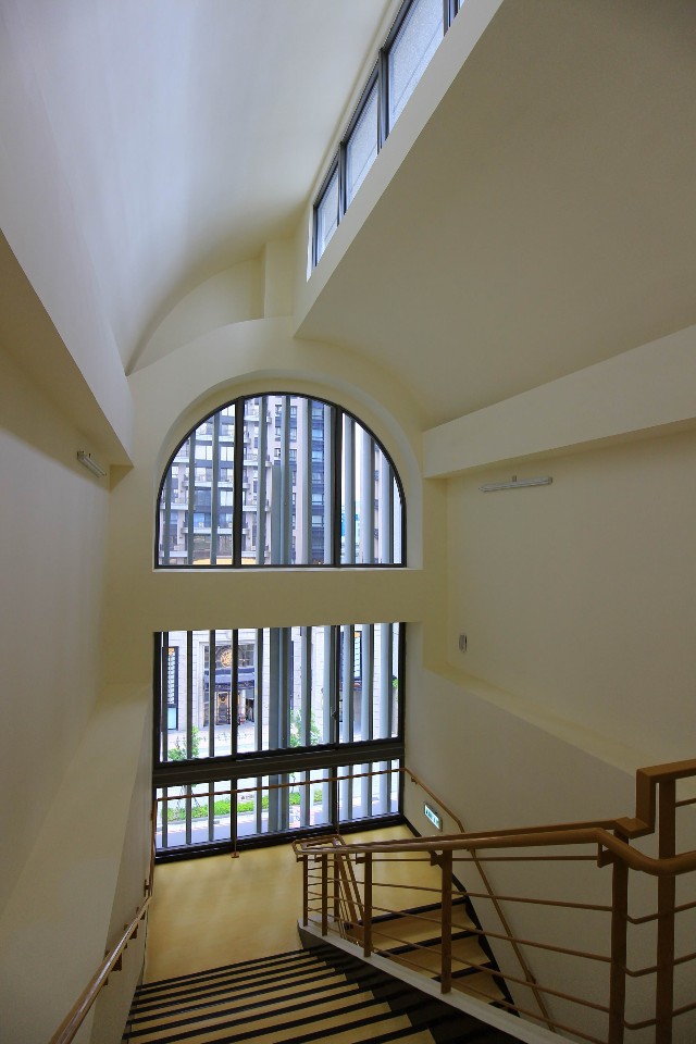 樓梯間 雙連新莊社會福利中心／JJPAN 潘冀聯合建築師事務所