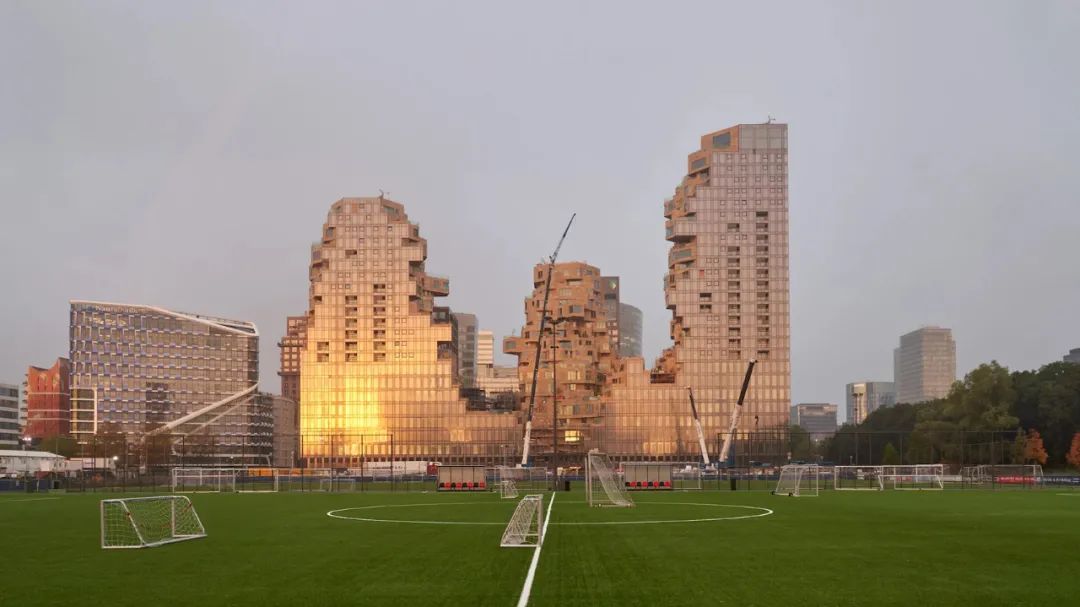  阿姆斯特丹綜合使用大樓 Amsterdam Valley／MVRDV