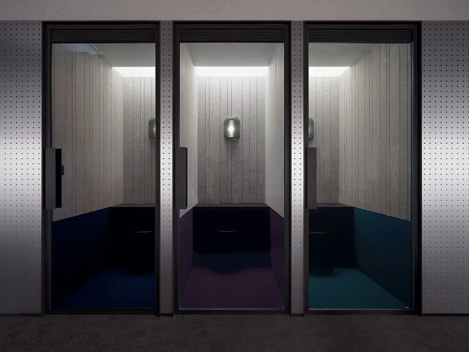 可以安心大聲講電話的電話間 訊凱國際Cooler Master Taipei office inteiror design 台北辦公室室內設計/DESFA GROUP