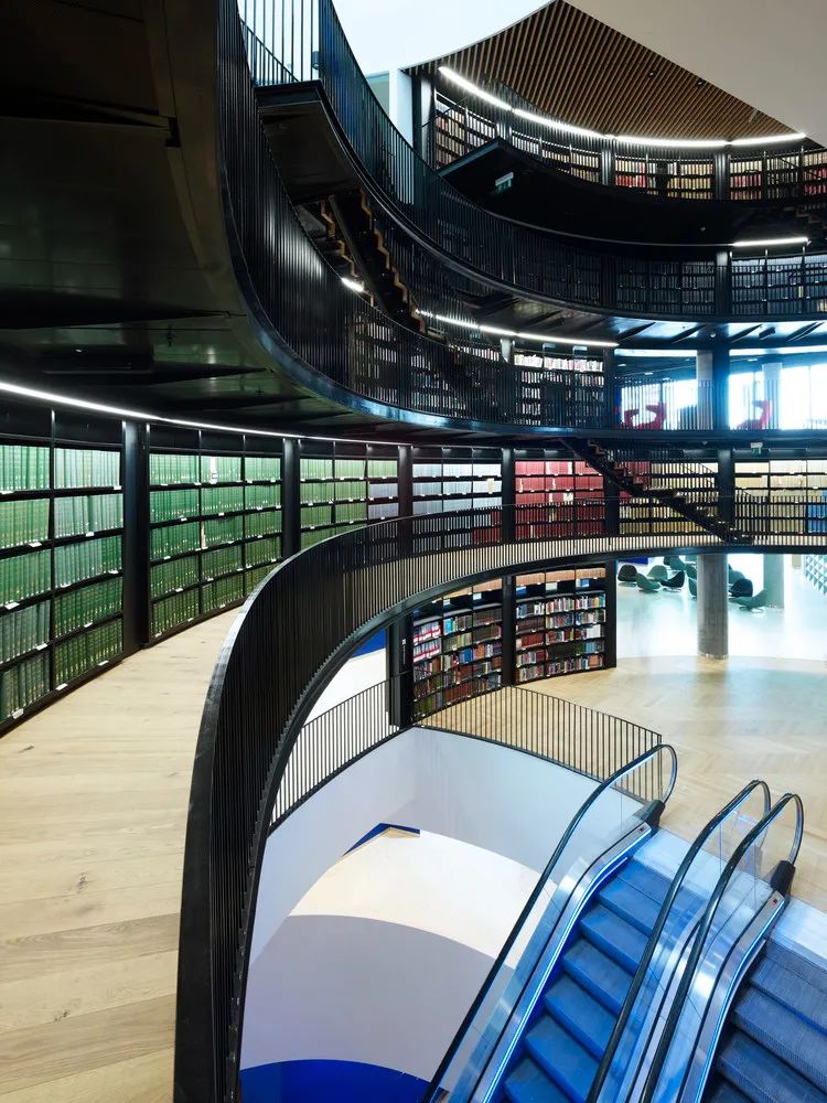 Library of Birmingham © Christian Richters