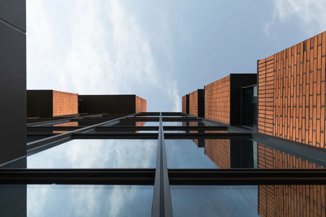 Beijing Old Buidling Renovation 北京舊藍潤大廈改造，成府路150號／URBANUS都市實踐