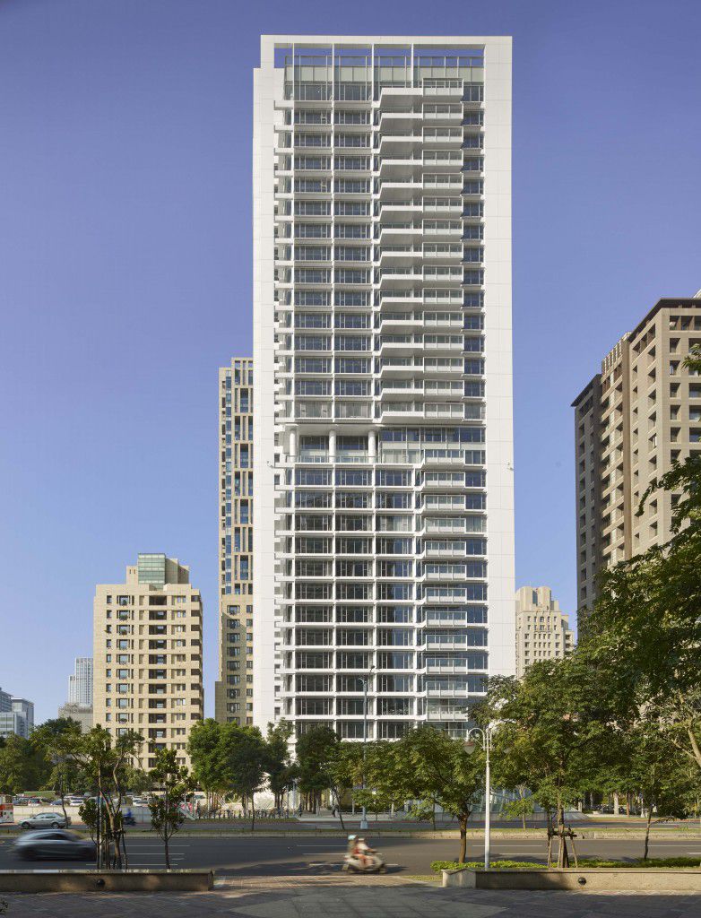 琢白 設計單位:Richard Meier & Partners Architects LLP +陳傳宗建築師 業主:大陸建設、厚生股份、桓邦建設、桓鉅建設