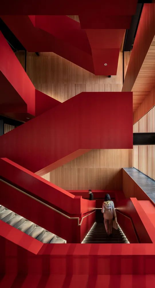台南市立圖書館總館／Mecanoo + 張瑪龍陳玉霖聯合建築師事務所