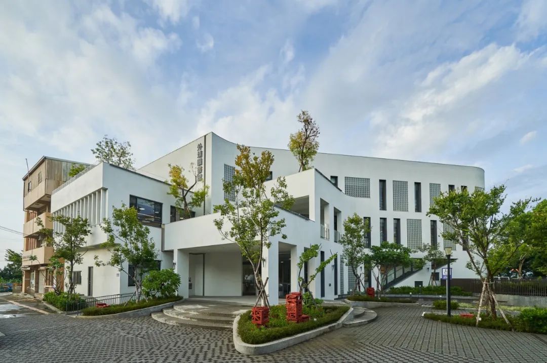 Tachung Public Library 台中公共圖書館外埔分館／蔡顯恭建築師事務所 大秝設計 TALI DESIGN