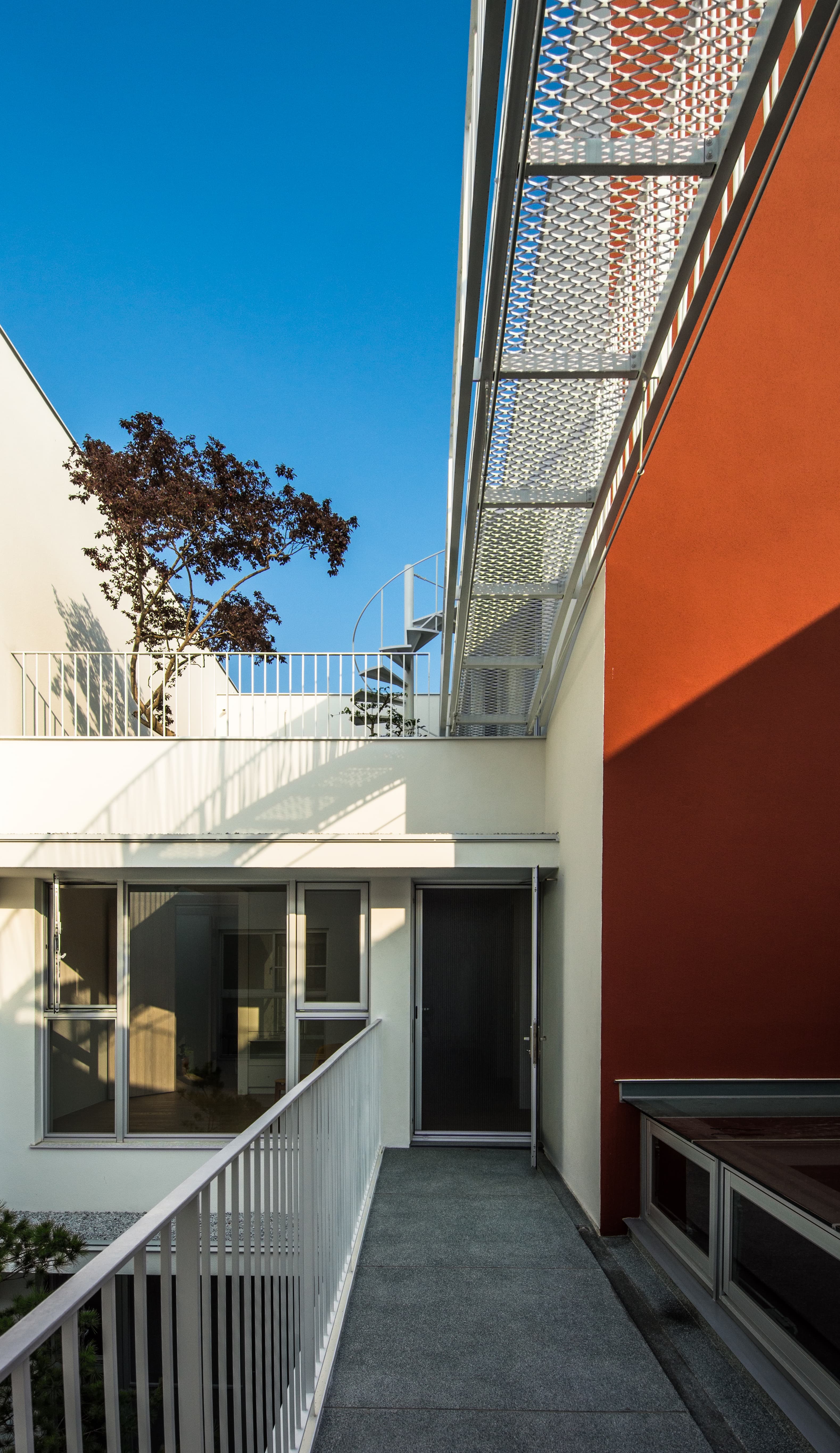 「城居光谷」光禾醫學診所／元根建築工房