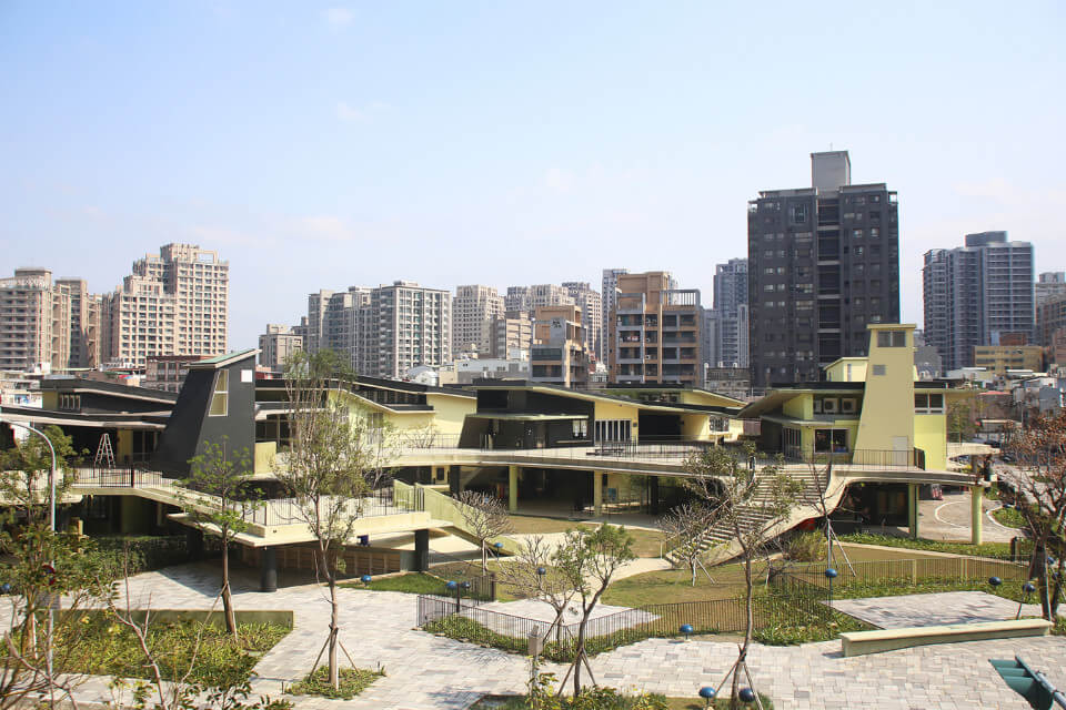 新竹市關埔國小一期 Hsinchu Elemetary School／田中央聯合建築師事務所