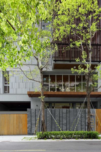 建築外觀;攝影:賴建作,高雄家族式集合住宅House O/張景堯建築師事務所