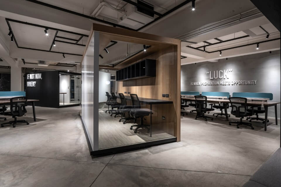 DOTEL 板橋共享辦公空間室內設計 Taipei Co-working space office interior design／元項設計 x StudioX4 乘四研究所