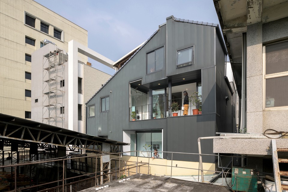 單棟住宅類【佳作】層之家 設計單位:都市山葵-方瑋建築師事務所 業 主:Melissa