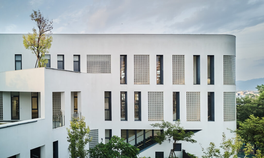 Tachung Public Library 台中公共圖書館外埔分館擴建工程／蔡顯恭建築師事務所 大秝設計 TALI DESIGN