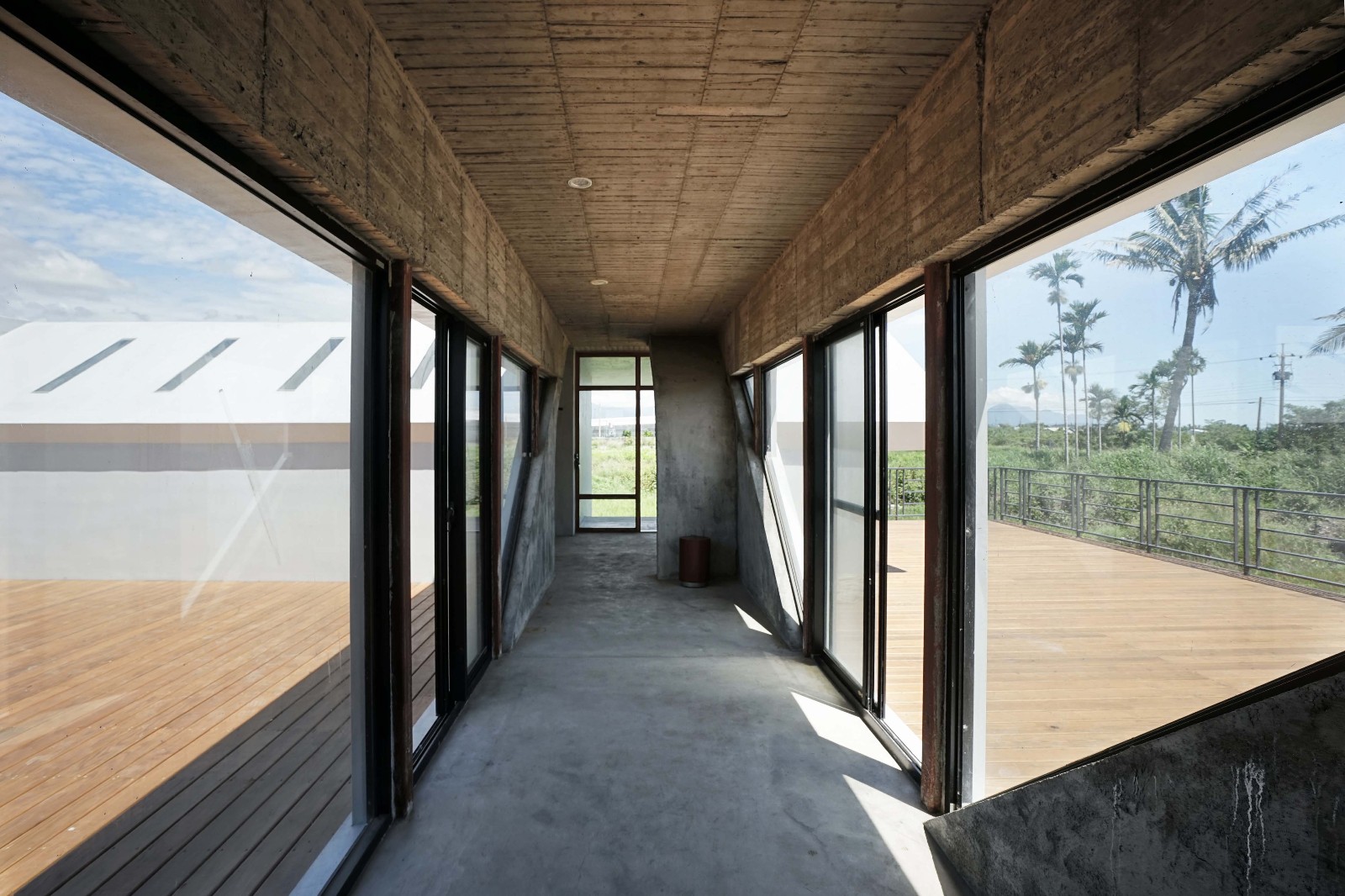 東隱之家/行一建築 • 彭文苑建築師事務所 東隱之家 台東私人住宅 Taitung Private House/行一建築 • 彭文苑建築師事務所