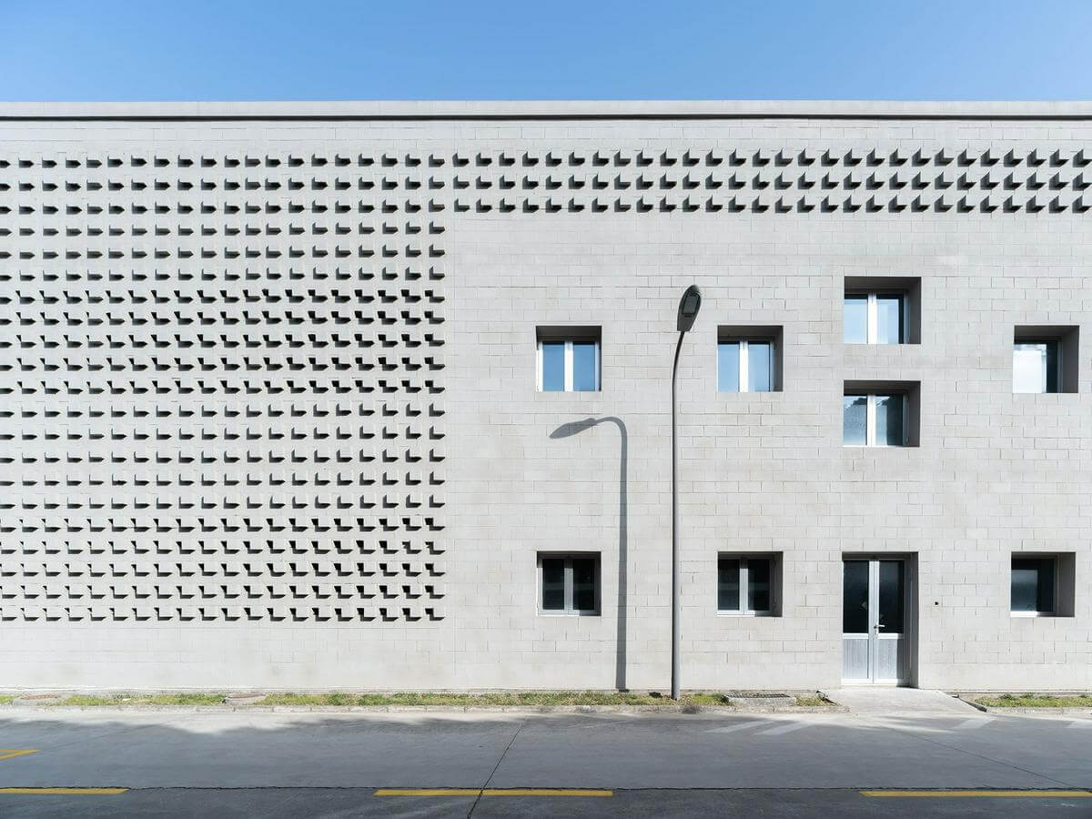 昆山市和椿科技二號廠房／張朋千建築師 Peng Architects