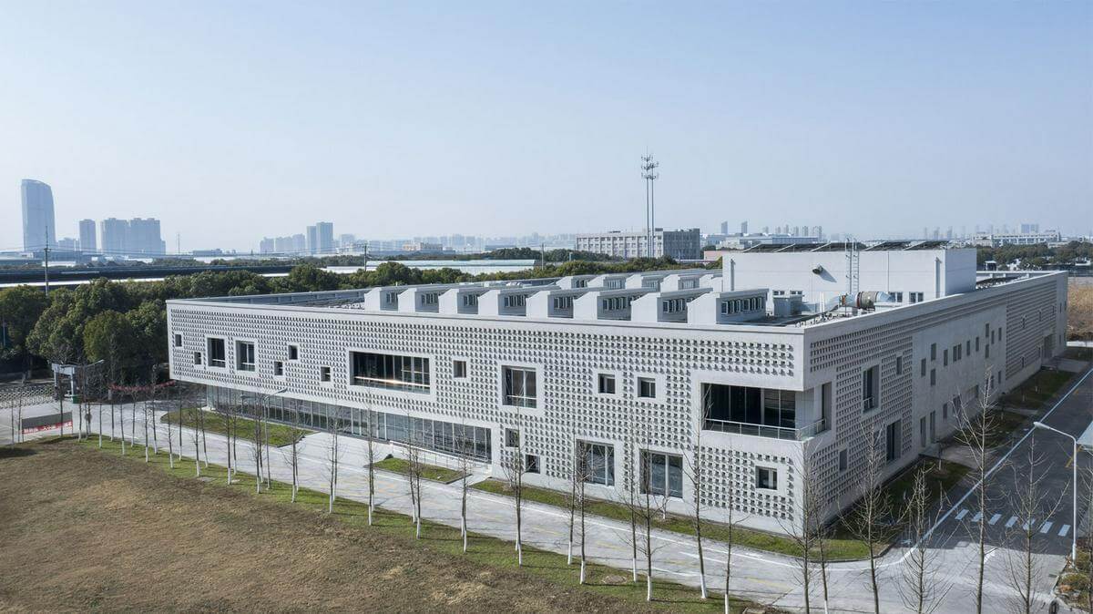昆山市和椿科技二號廠房/張朋千建築師 Peng Architects