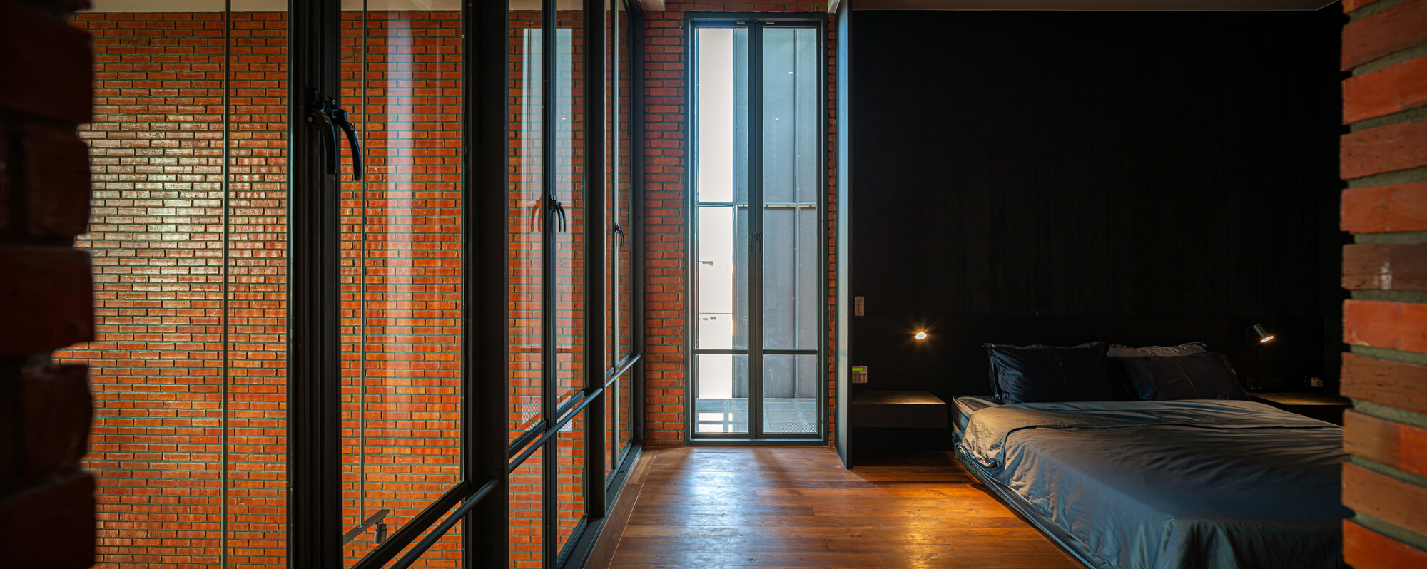 曼谷叻拋路高磚屋磚造私人住宅 Bangkok Lat Phrao Bricks House／Studio Miti