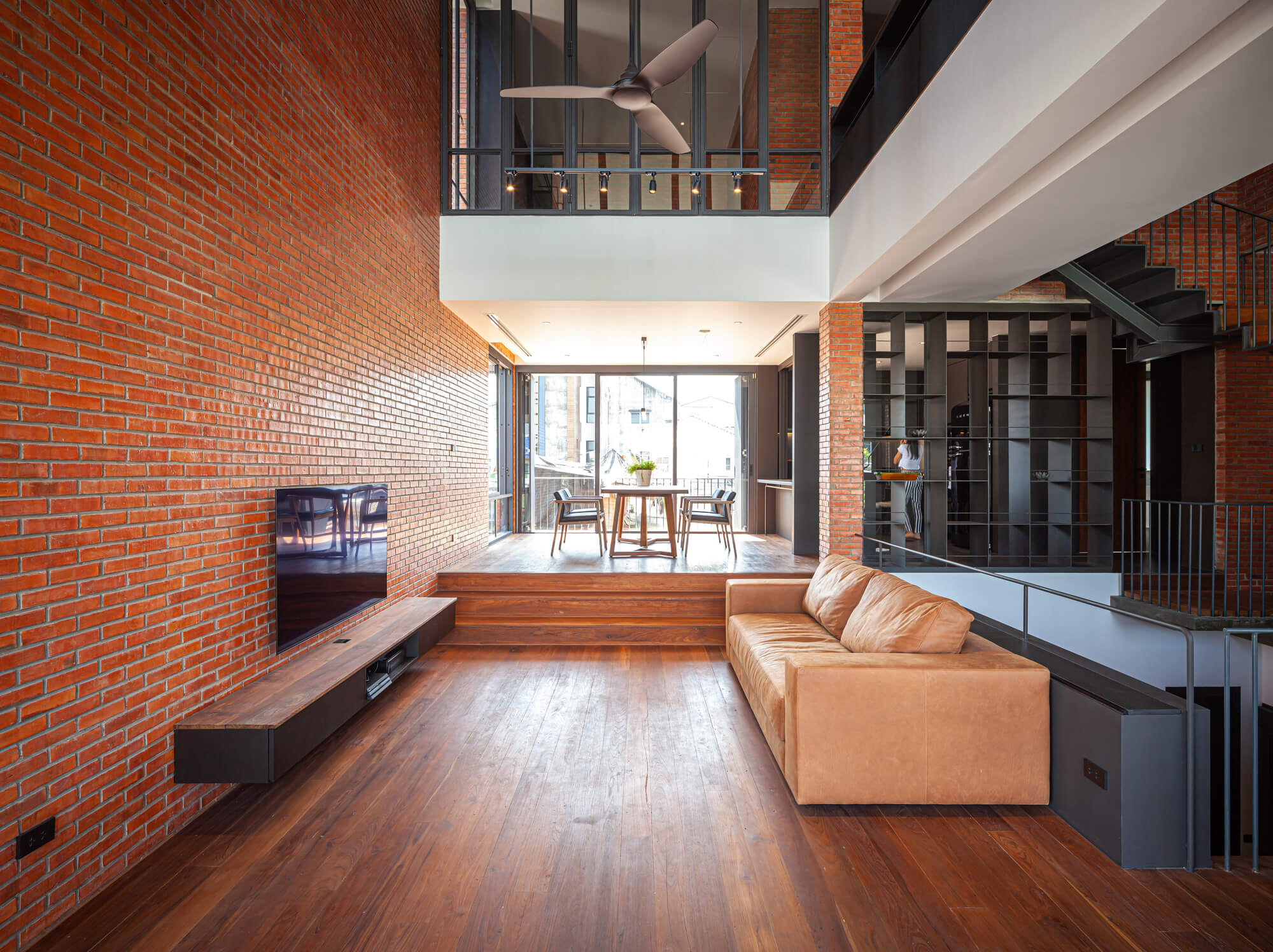 曼谷叻拋路高磚屋磚造私人住宅 Bangkok Lat Phrao Bricks House／Studio Miti