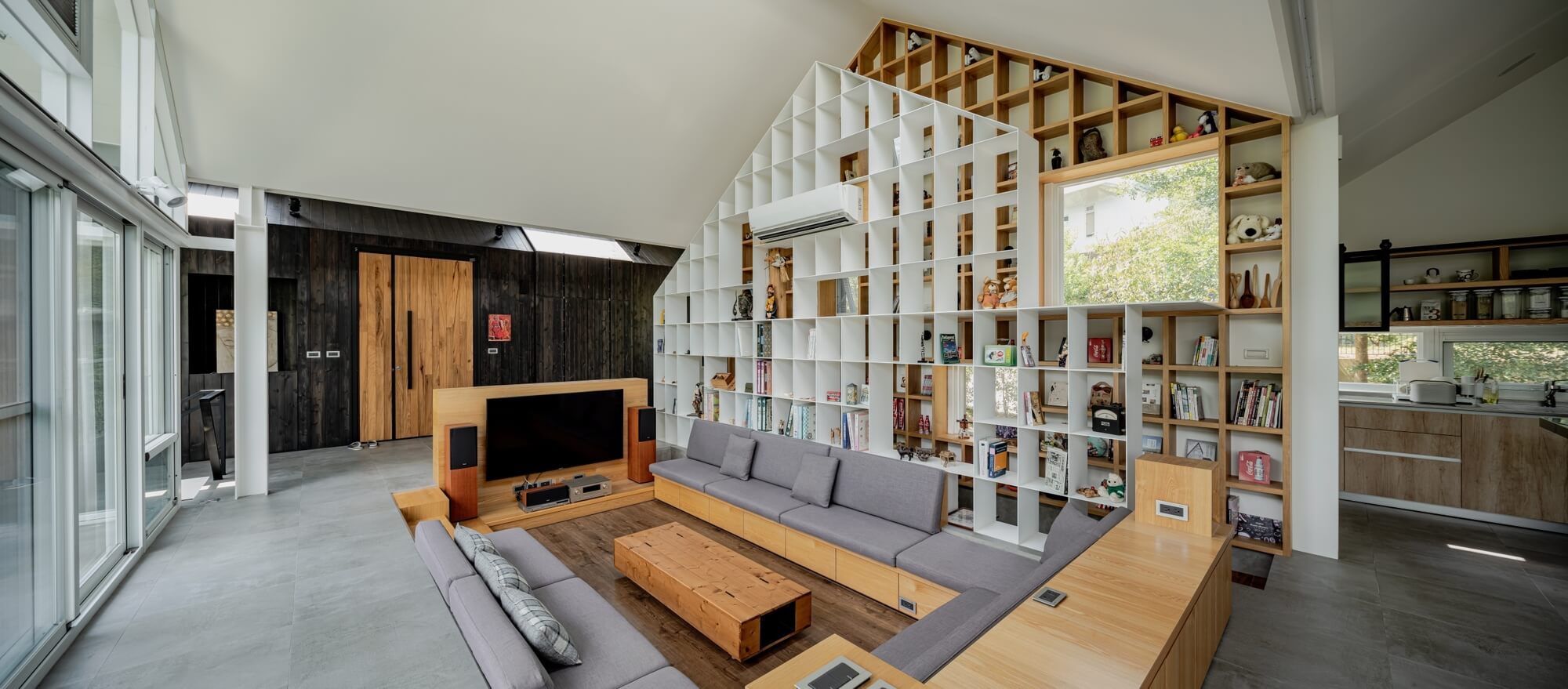 新竹私人住宅山簷之家 Hsinchu Under the Roof House／Emerge Architects 上滕聯合建築師事務所