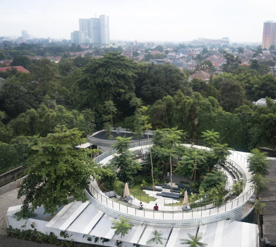 雅加達環形咖啡店 Jakarta Tanatap Coffee Ampera／Research Artistic Design + architecture