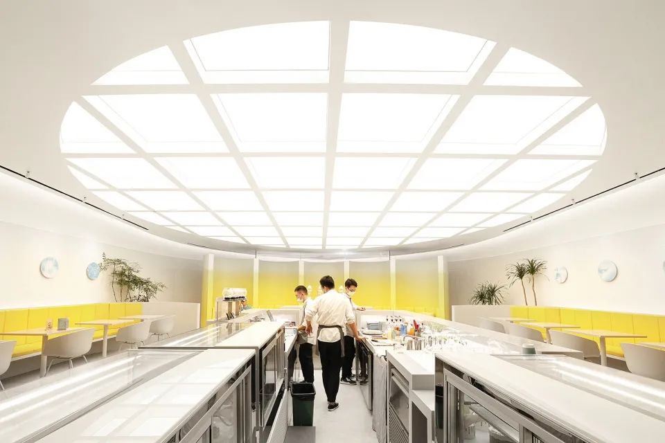 吧檯內部 北京三里屯 théATRE茶聚場太古里店 甜點店室內設計/RAMOPRIMO