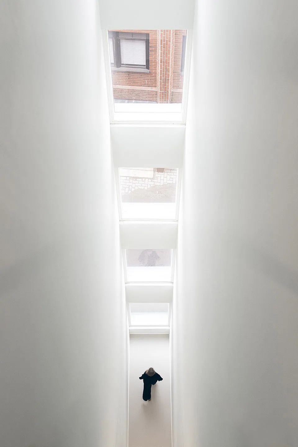 走廊 赫爾辛基教堂與集合住宅 Helsinki Tikkurila Church and Housing／OOPEAA