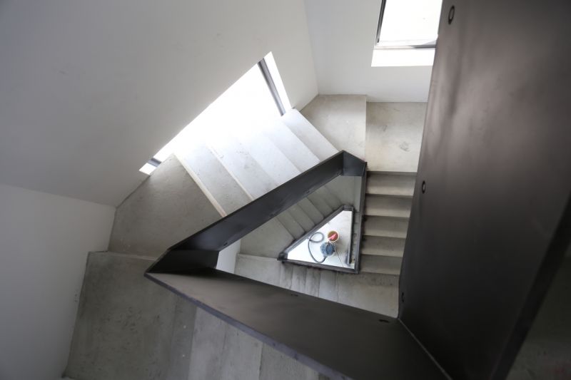 樓梯間，有木建設枝光院／沈庭增建築師
