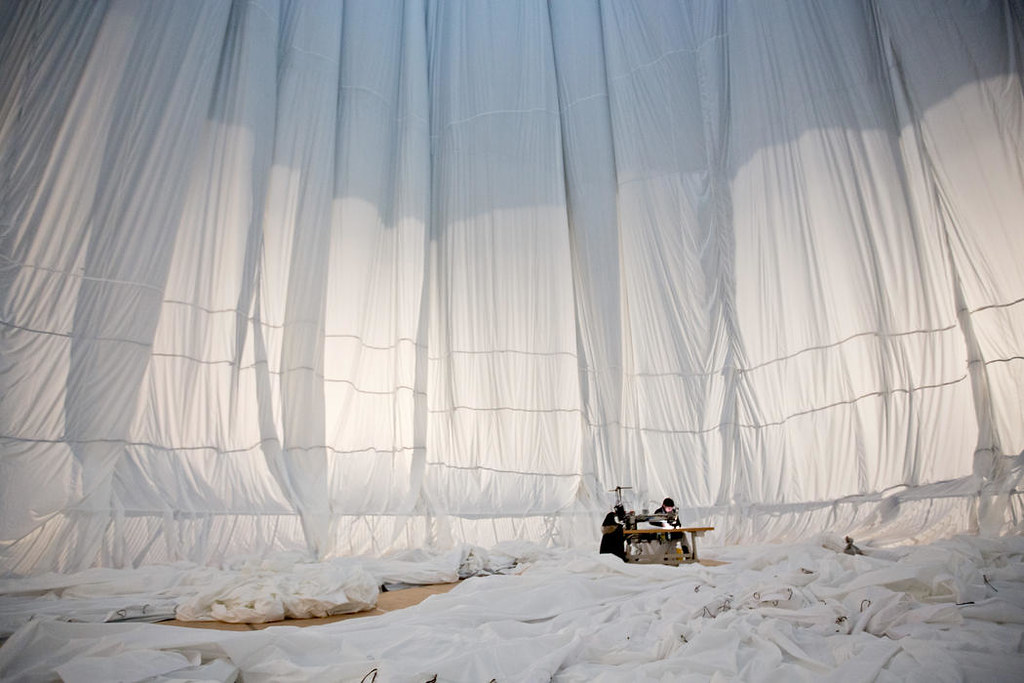  Big Air Package大空氣包／Christo and Jeanne-Claude