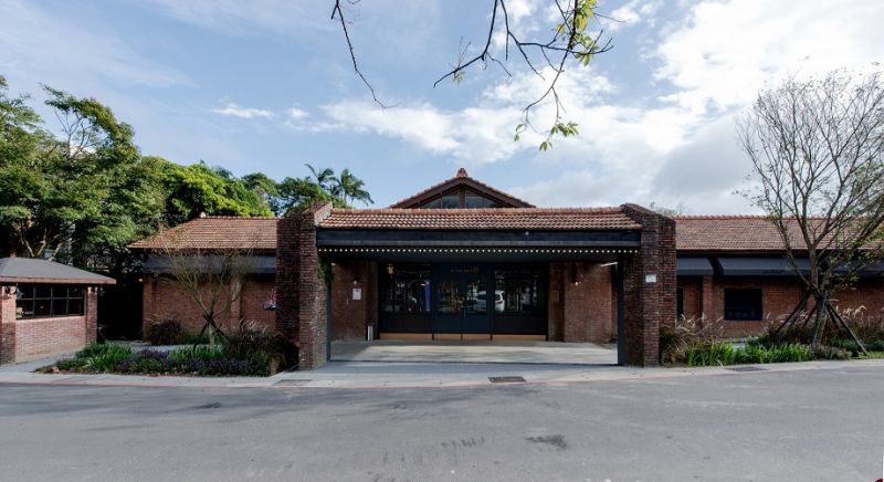 美軍俱樂部 Brick Yard 33 1/3／黃巢設計+戴小芹建築師事務所