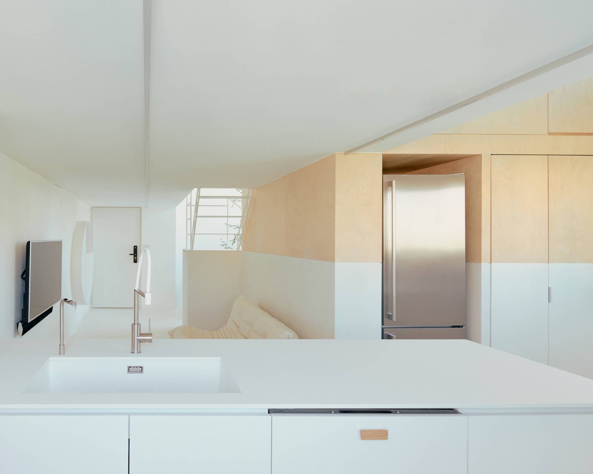 Taiwan Small Aprtment interior design renovation 公寓改造室內設計，IT之家／兩册空間制作所