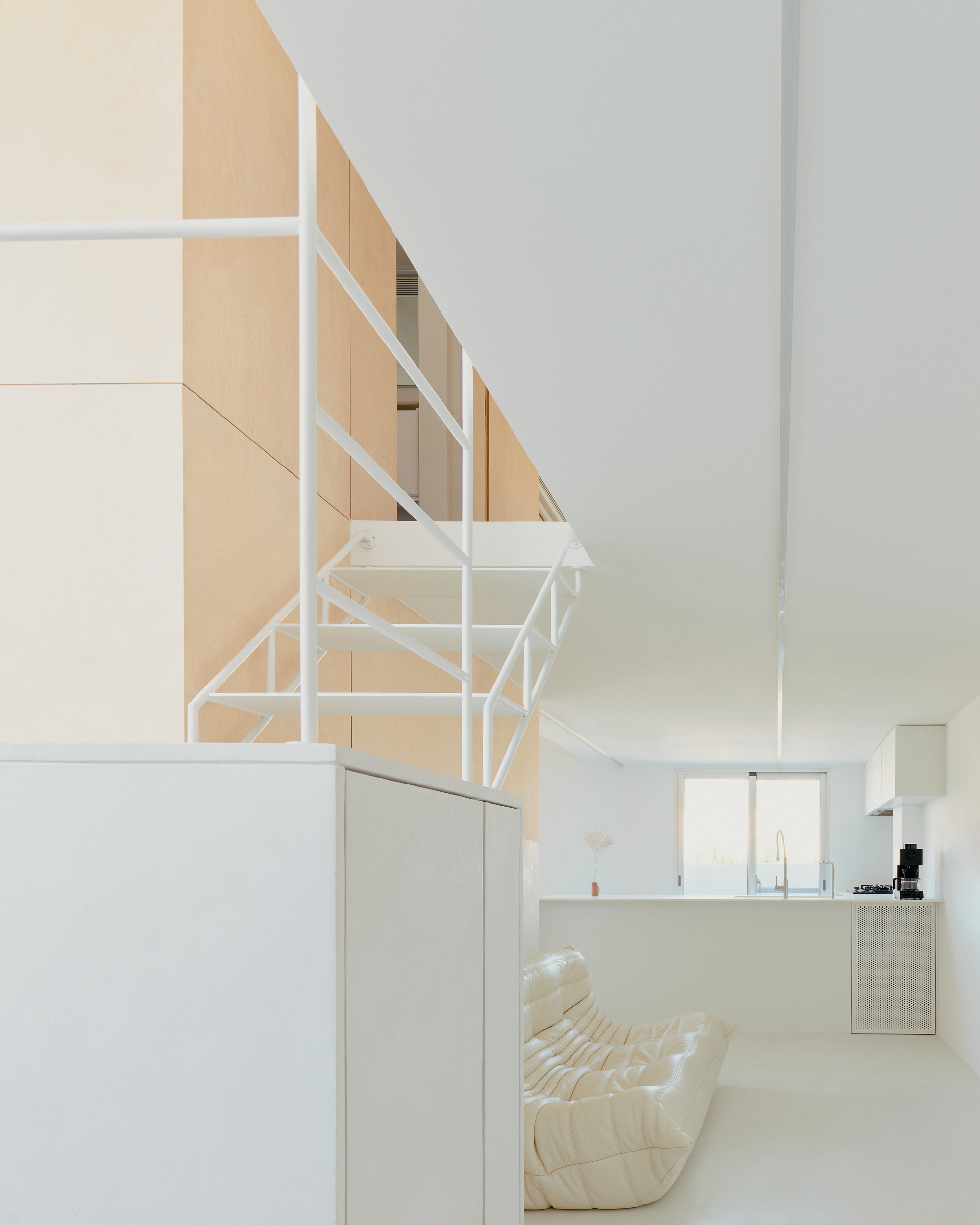 Taiwan Small Aprtment interior design renovation 公寓改造室內設計，IT之家／兩册空間制作所
