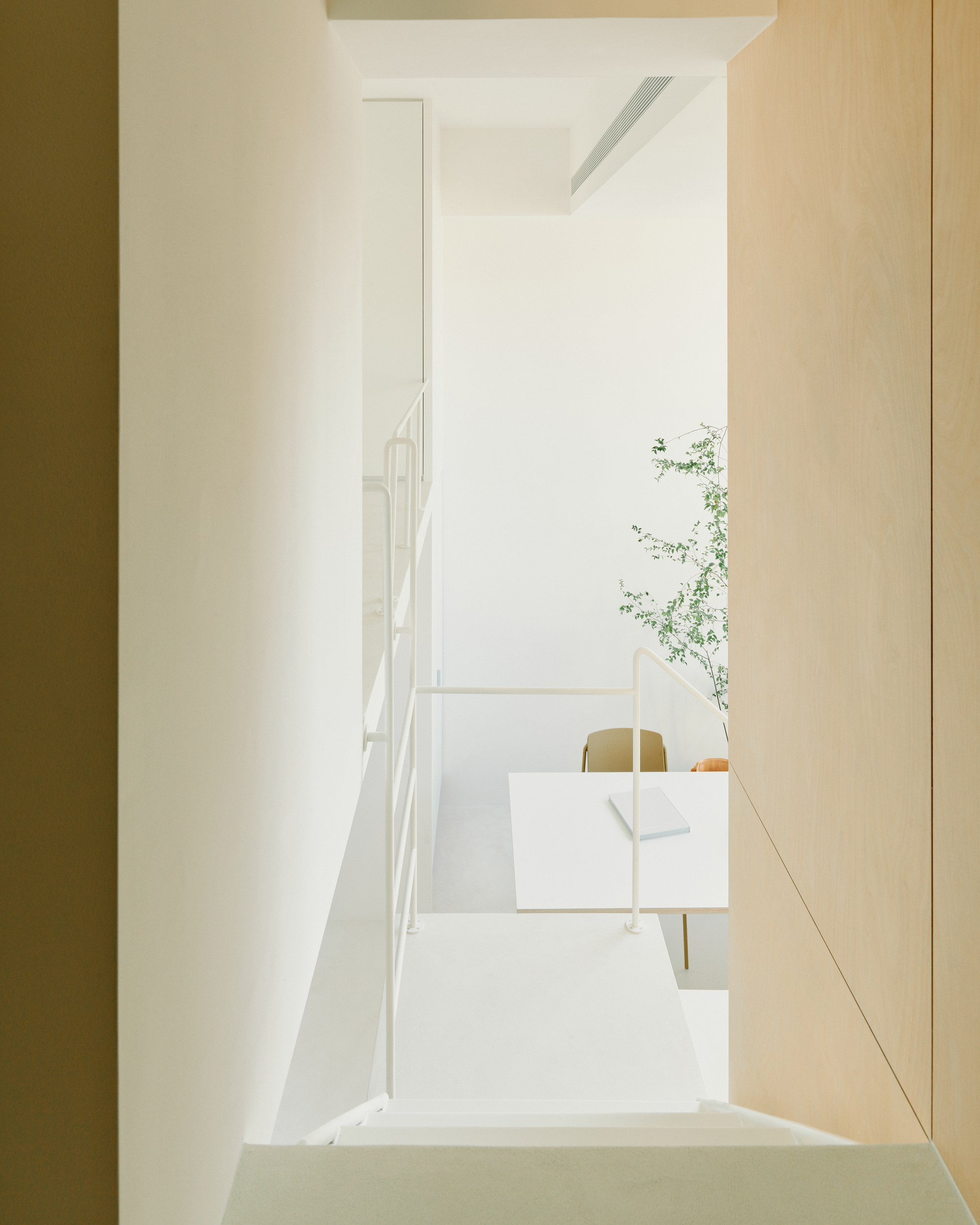 Taiwan Small Aprtment interior design renovation 公寓改造室內設計，IT之家／兩册空間制作所