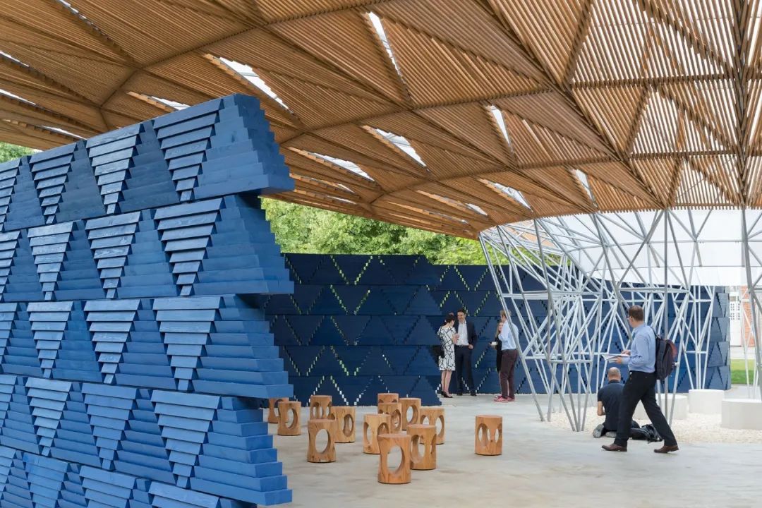 2017 年蛇形藝廊（Serpentine Pavilion，英國倫敦）／Diébédo Francis Kéré © Kéré Architecture© Iwan Baan