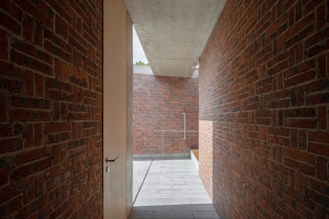 走廊 中國粵西農村，建築師為父母蓋的私人住宅／WAU建築事務所