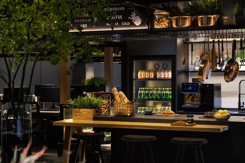 咖啡吧 CCD大中華上海總部辦公室室內設計 Office interior design/CCD香港鄭中設計事務所