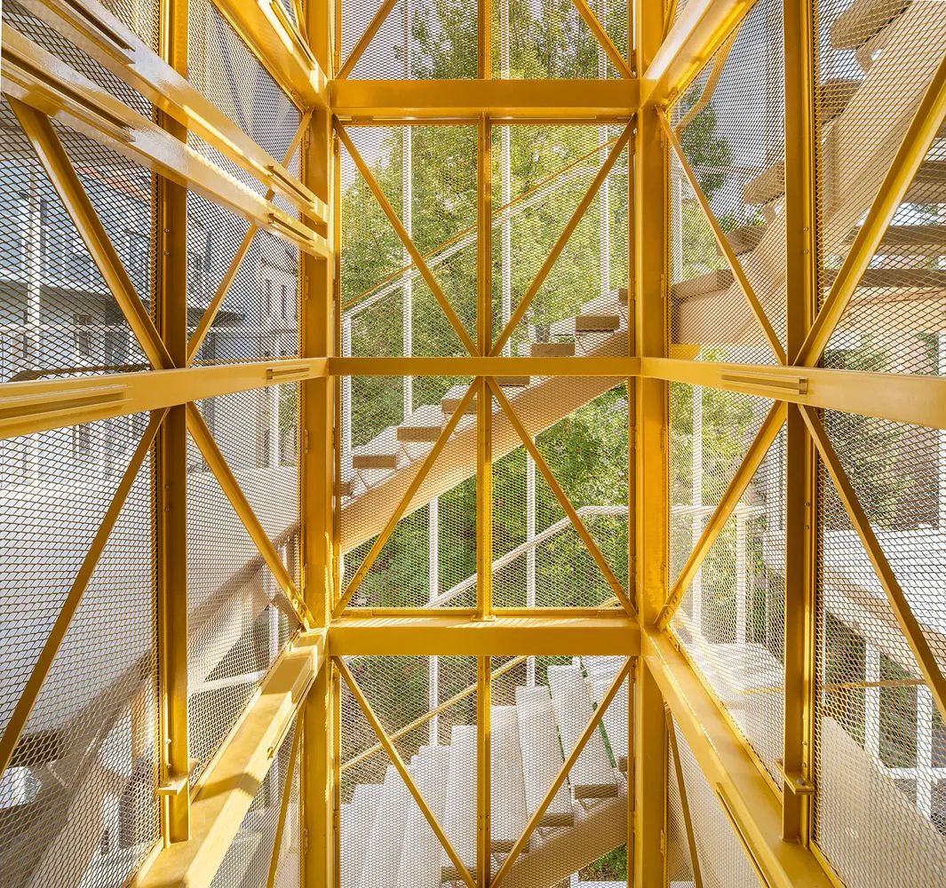Berlin Apartment 柏林集合住宅Eisberg／rundzwei Architekten