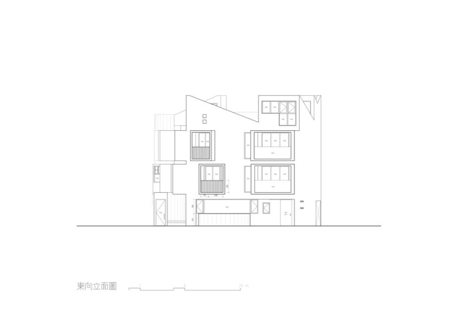 東向立面圖 屏東光現旅宿/徐純一 i²建築研究室
