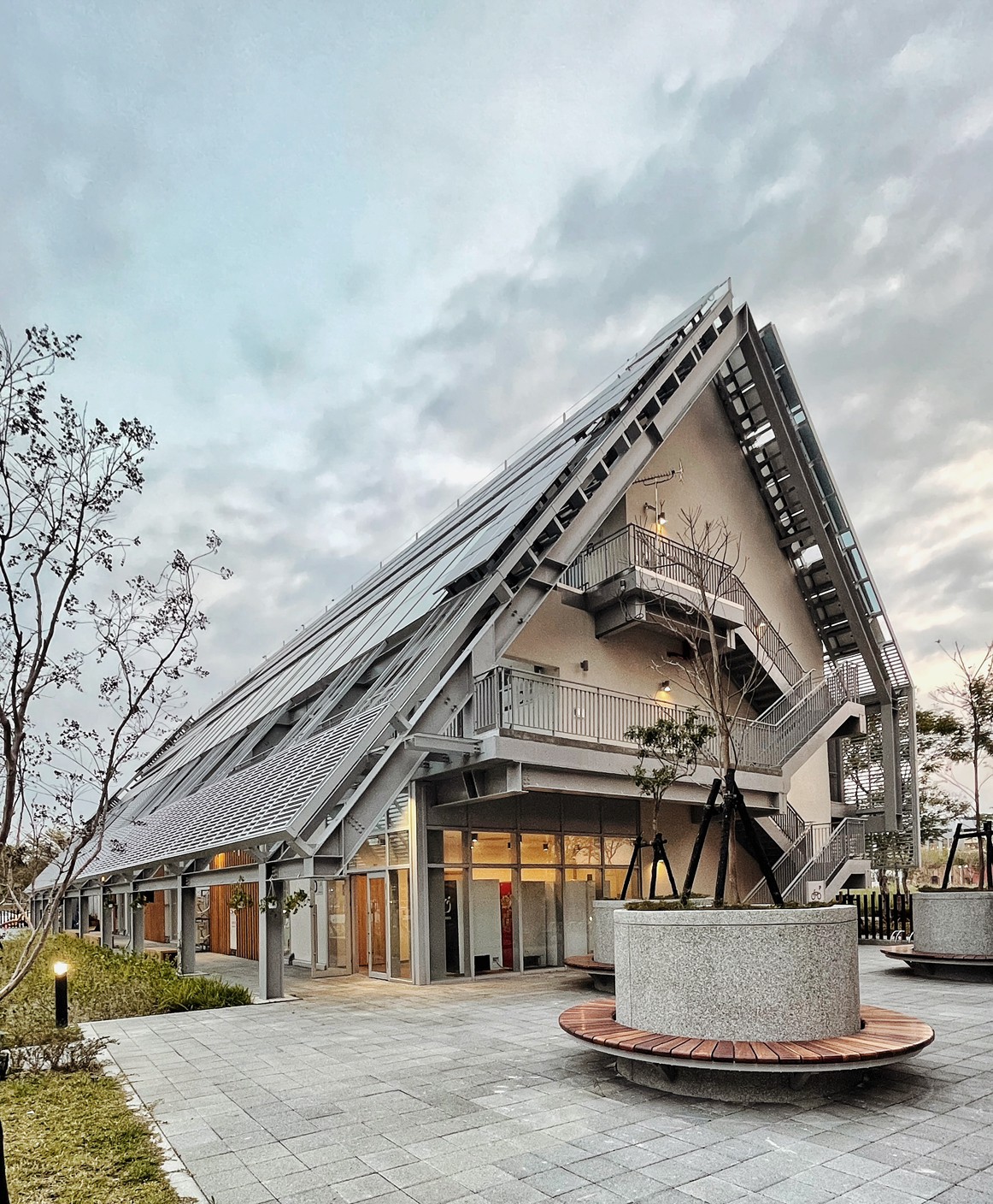 沙崙智慧綠能循環集合住宅園區/設計單位:九典聯合建築師事務所(郭英釗+張清華)/業主:台灣糖業股份有限公司