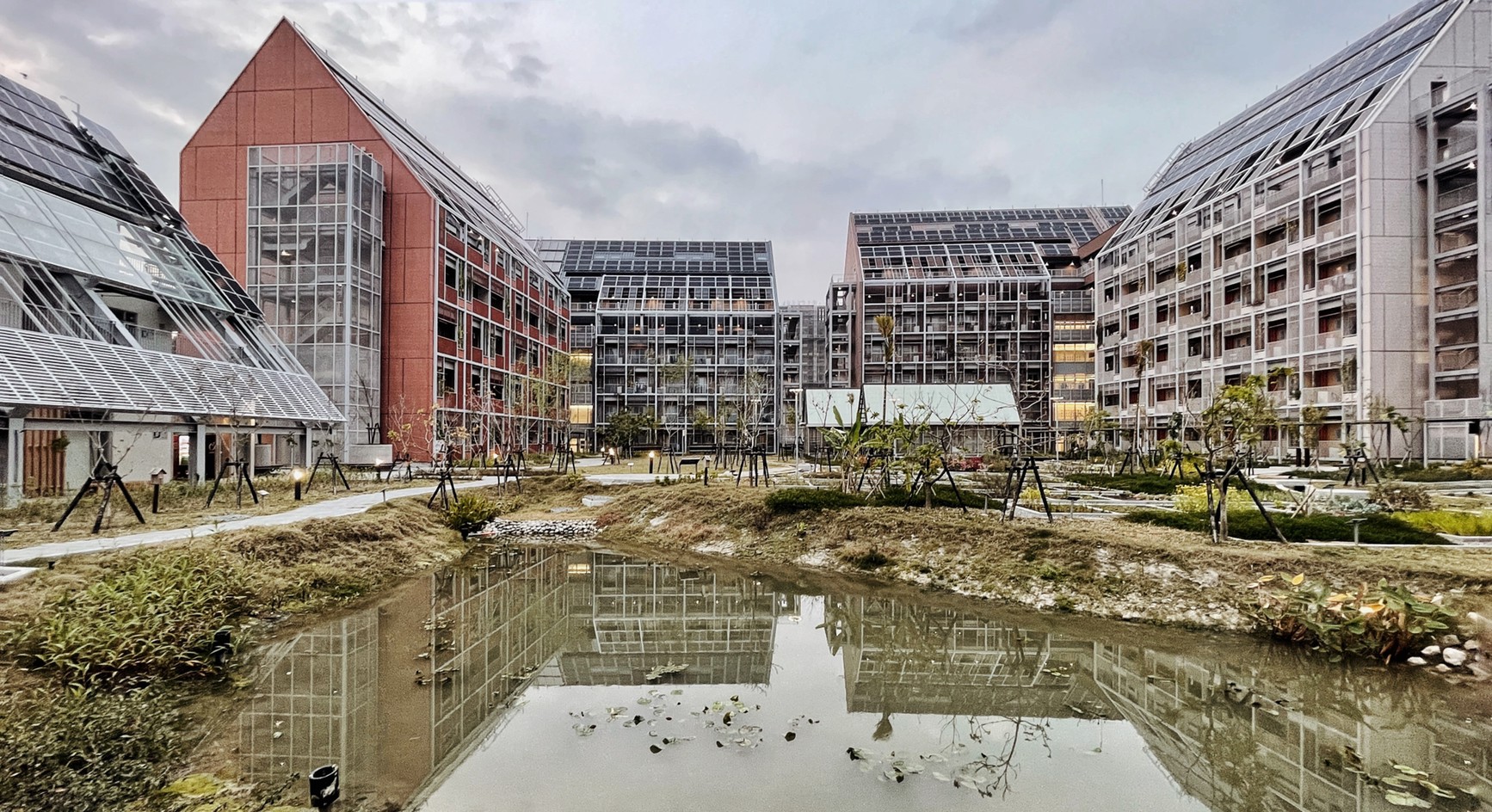 沙崙智慧綠能循環集合住宅園區/設計單位:九典聯合建築師事務所(郭英釗+張清華)/業主:台灣糖業股份有限公司