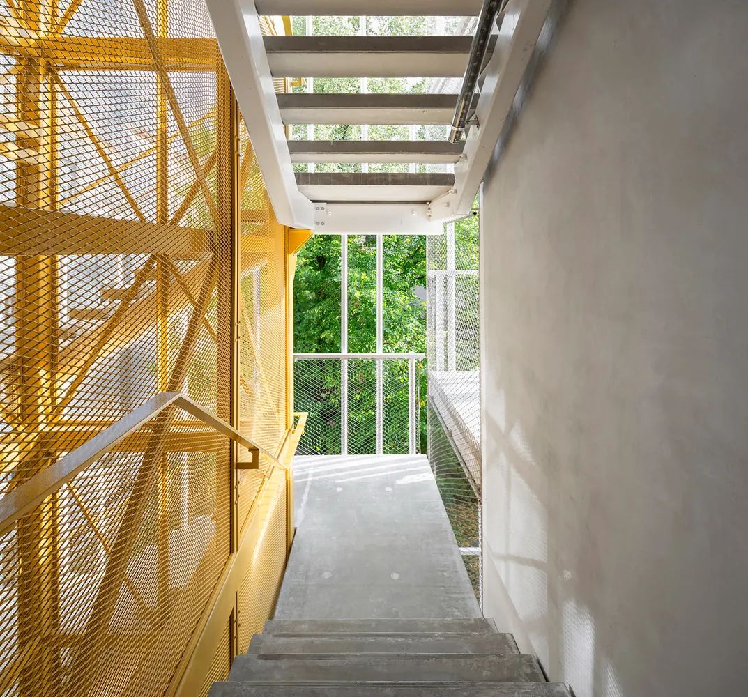 Berlin Apartment 柏林集合住宅Eisberg／rundzwei Architekten