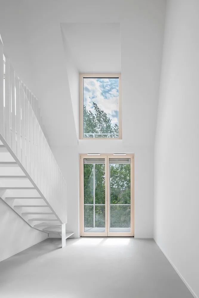 Berlin Apartment 柏林集合住宅Eisberg／rundzwei Architekten