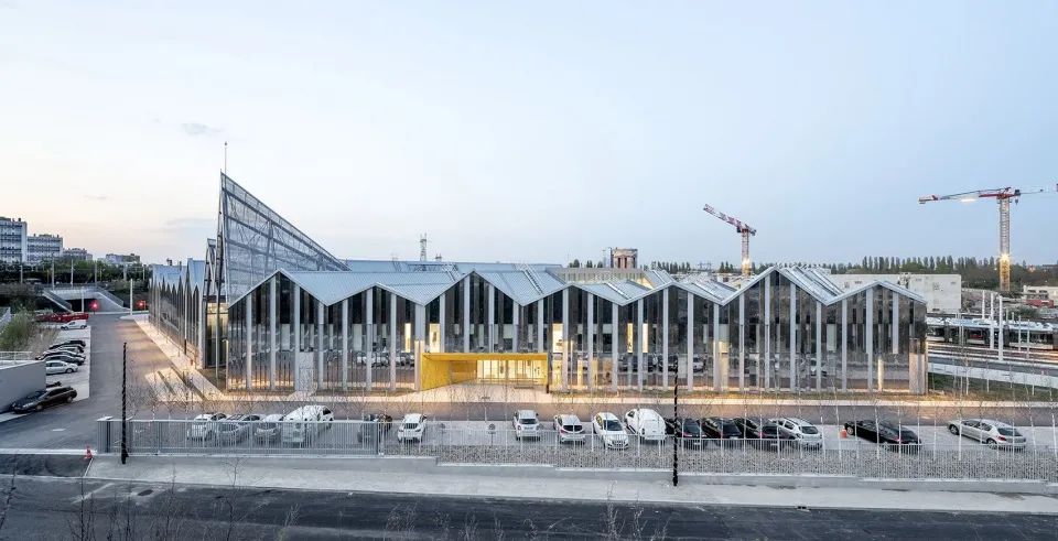 巴黎T9有軌電車維護與倉儲中心T9 tramway maintenance and warehousing center Paris／Ferrier Marchetti Studio