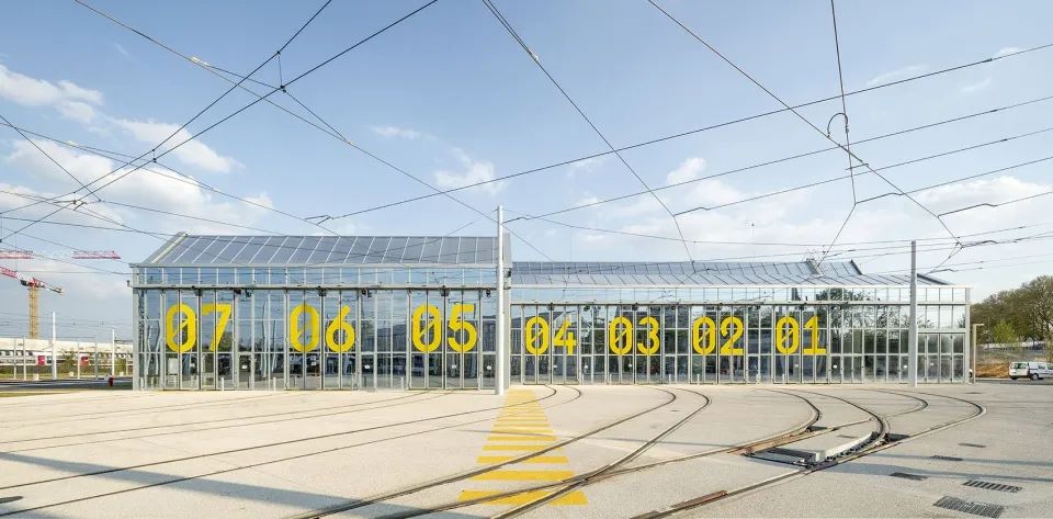 北側立面 巴黎T9有軌電車維護與倉儲中心T9 tramway maintenance and warehousing center Paris/Ferrier Marchetti Studio