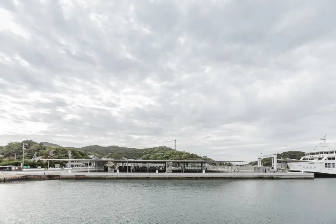 Naoshima Ferry Terminal直島渡輪碼頭／SANAA