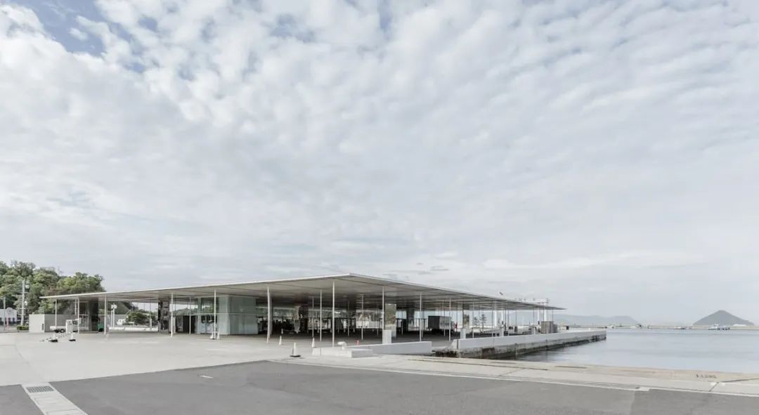 Naoshima Ferry Terminal直島渡輪碼頭／SANAA