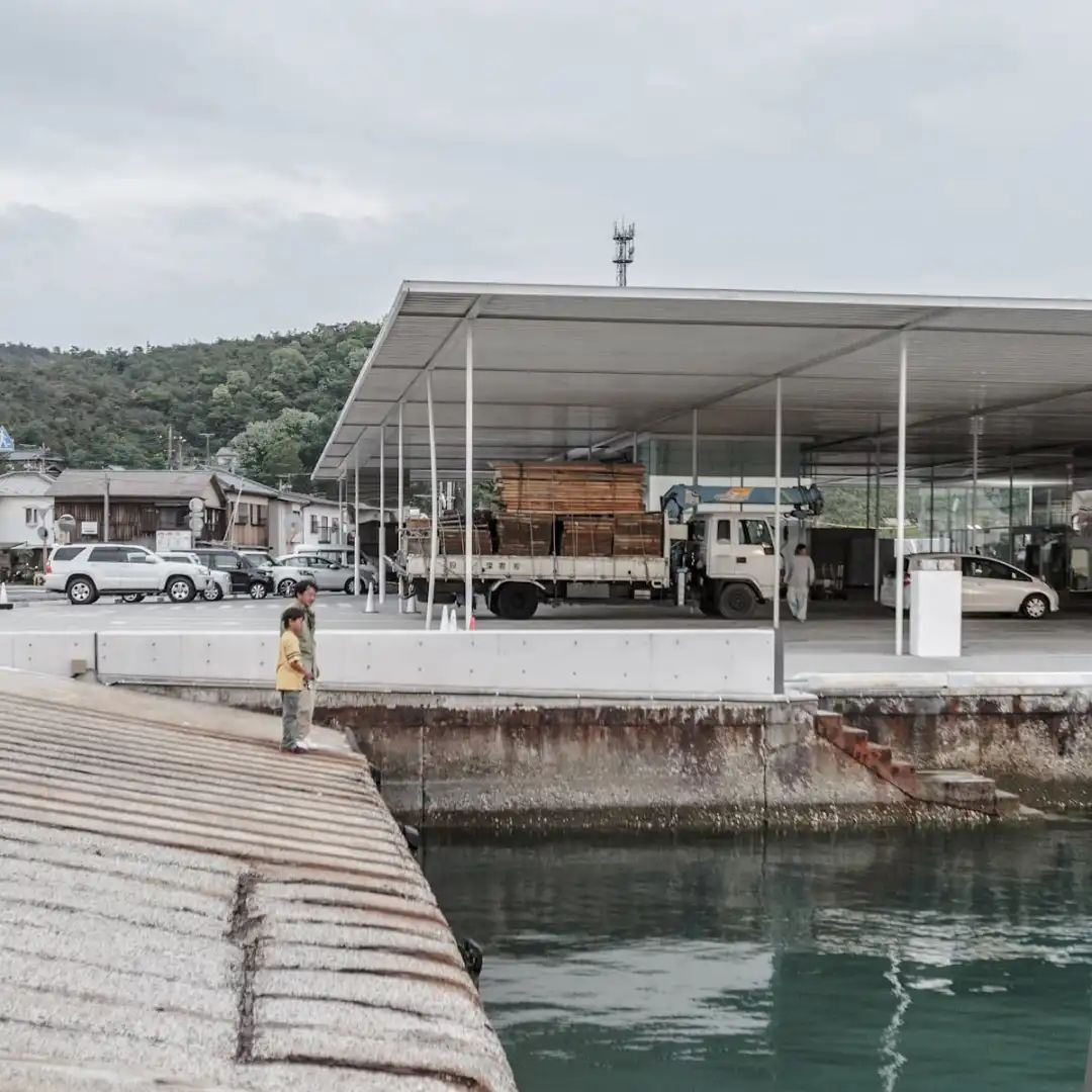 Naoshima Ferry Terminal直島渡輪碼頭／SANAA