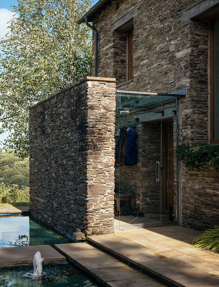 DEVON VALLEY HOUSE 奧斯坦德住宅 ／McLean Quinlan