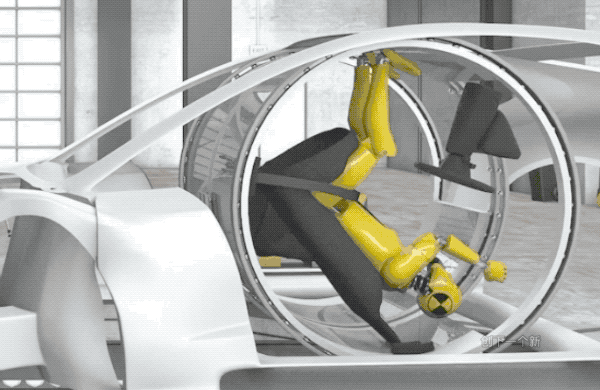 可旋轉汽車駕駛艙Active Cockpit／Aren Khachatryan
