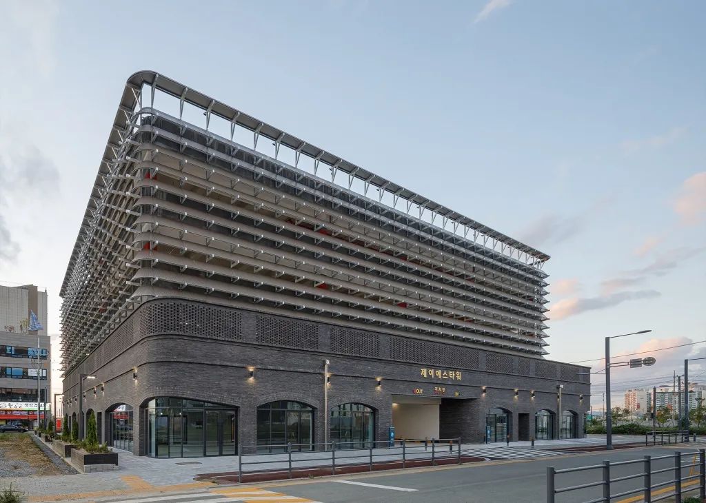 韓國京畿道立體停車場PYTK／Urban Ark Architects